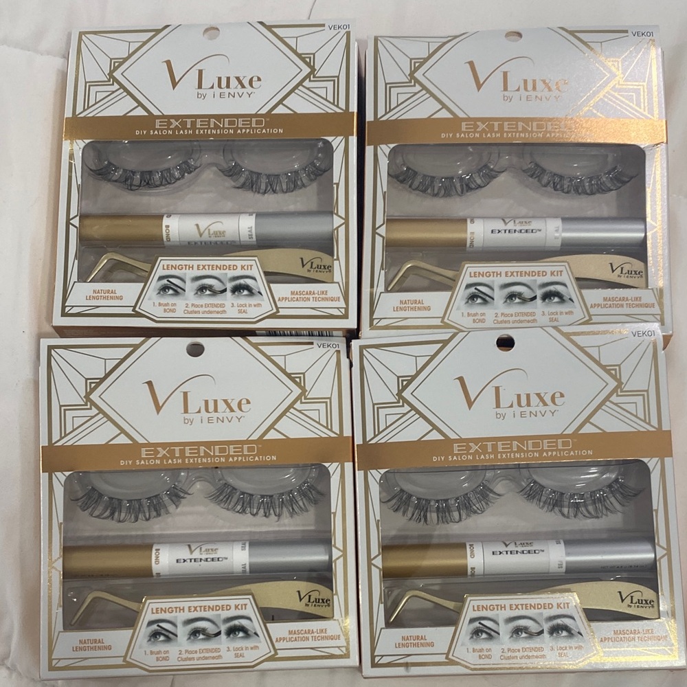 V Luxe Extended Lash Kit 4 packs